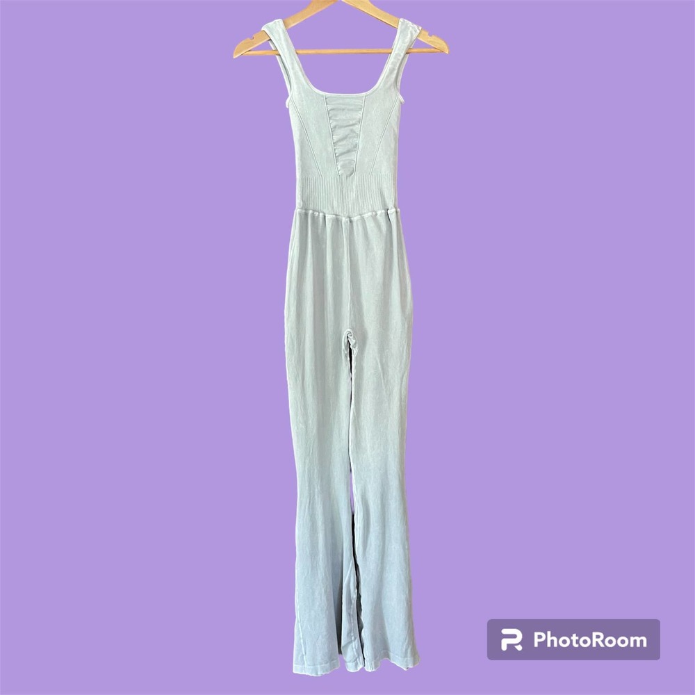 Free People Movement Good Karma Flared Onesie Ice Grey Size XS/Small NEW - Picture 3 of 8